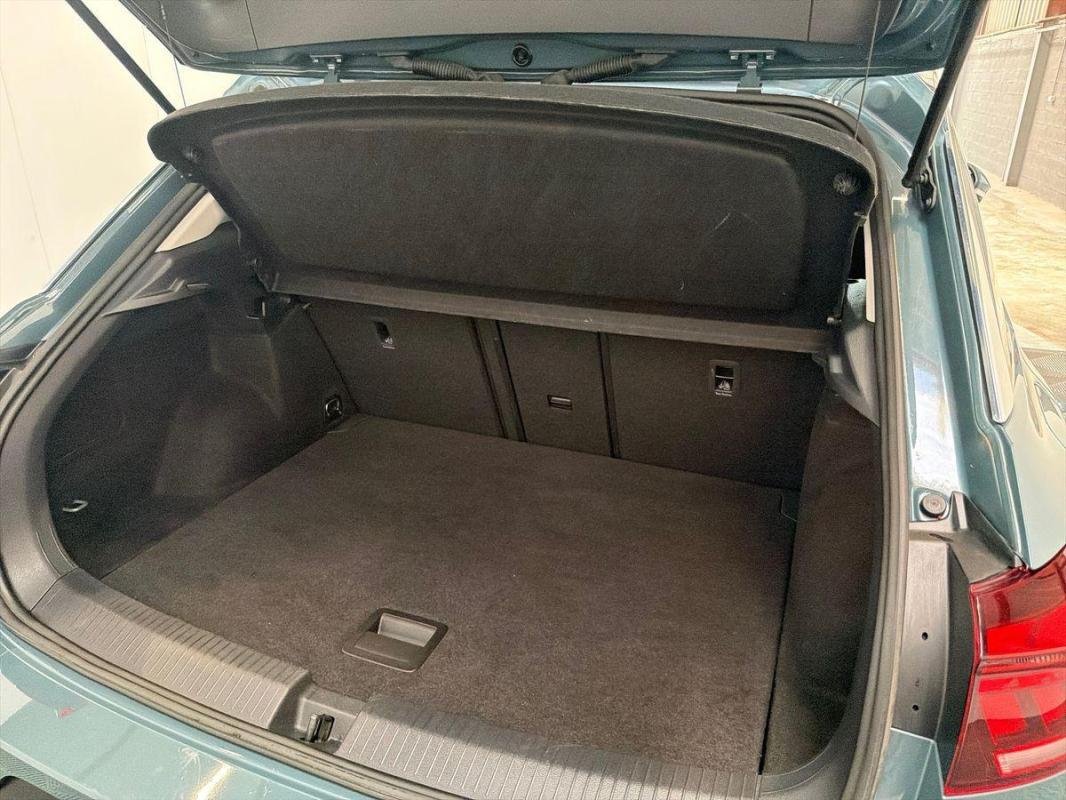 Volkswagen T-Roc - Photo 32