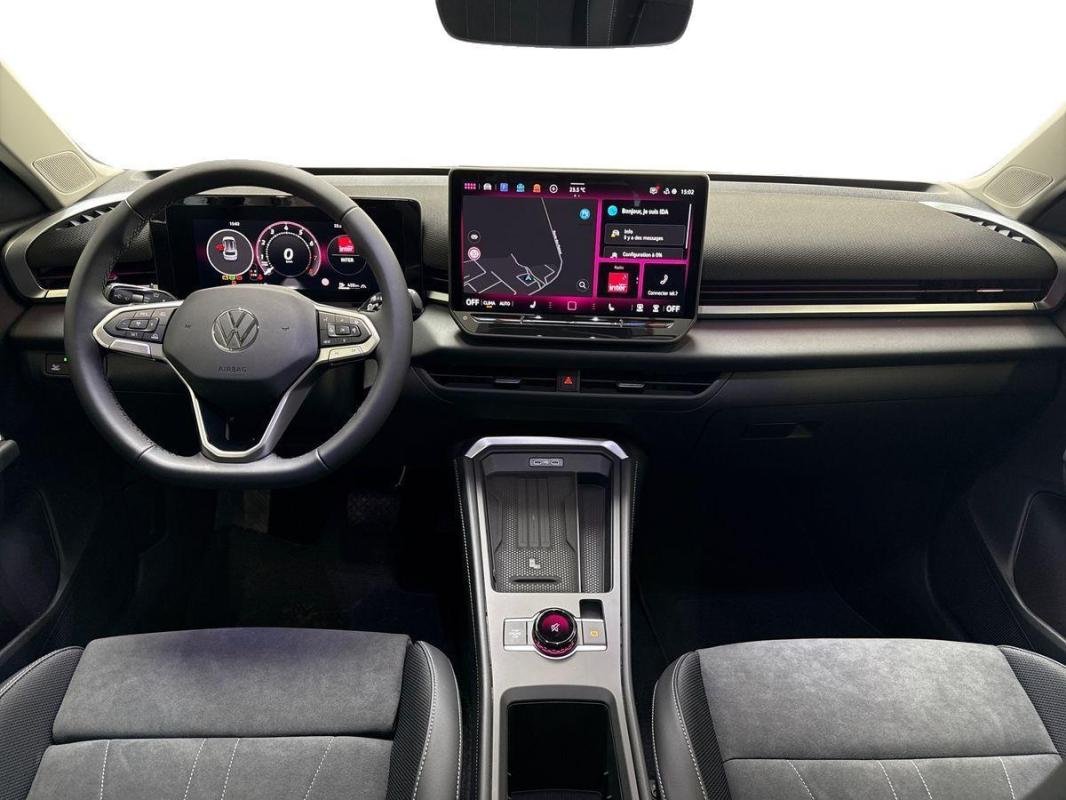 Volkswagen T-Roc - Photo 14