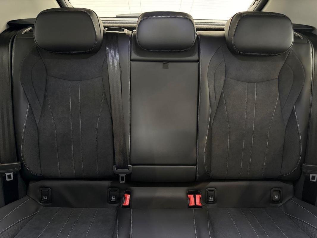 Volkswagen T-Roc - Photo 28