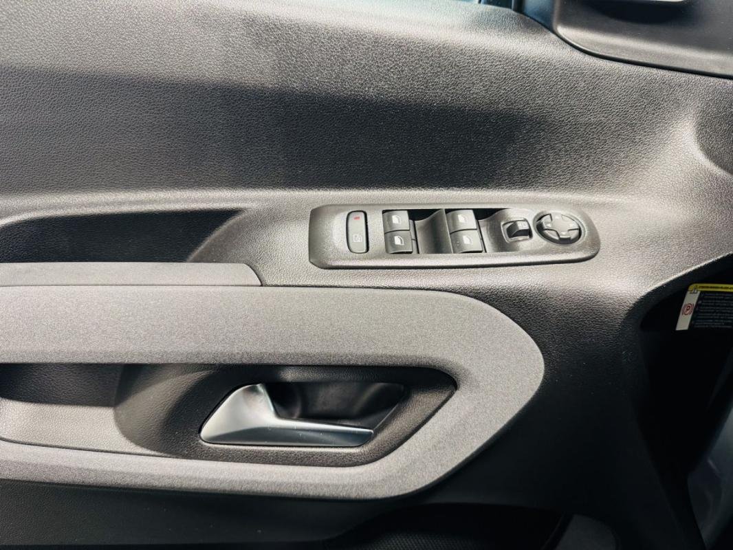 Peugeot Rifter - Photo 29