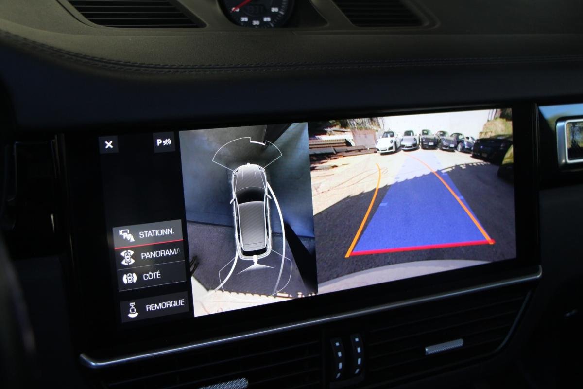 Porsche Cayenne - Photo 16