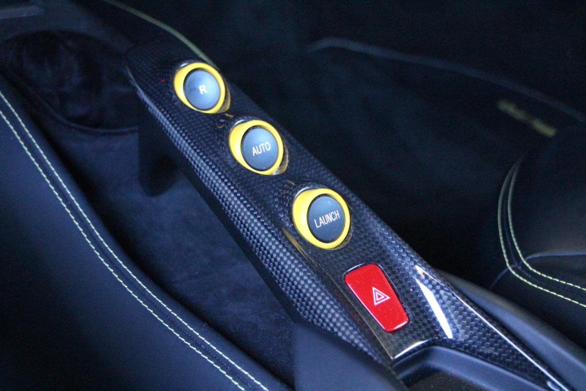 Ferrari F8 Tributo - Photo 24