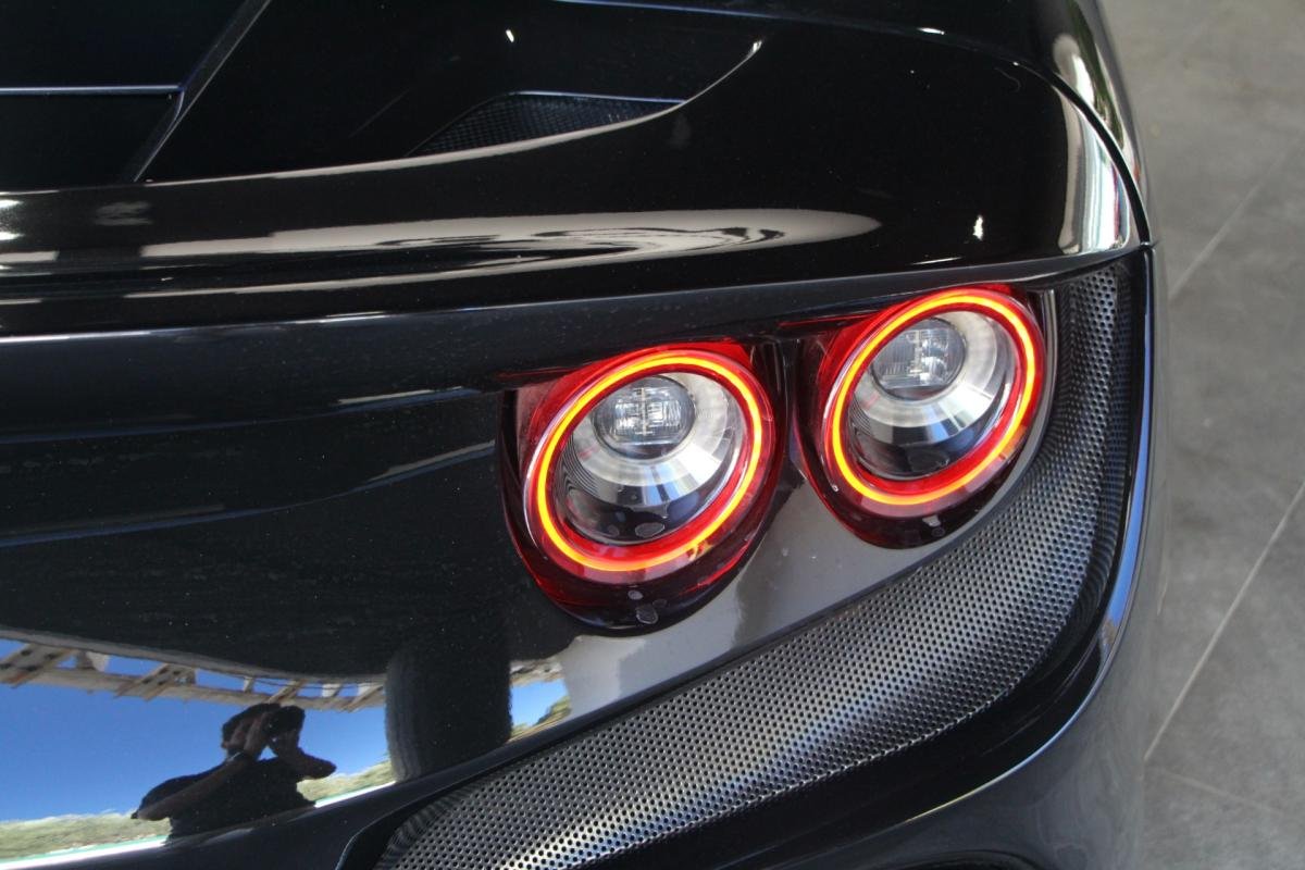 Ferrari F8 Tributo - Photo 10