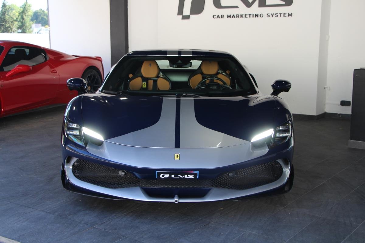 Ferrari 296 GTB - Photo 2