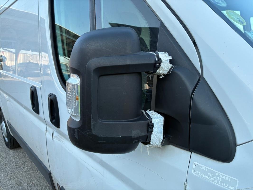 Peugeot Boxer - Photo 18