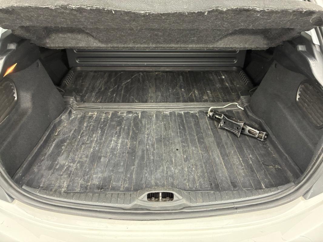 Peugeot 208 affaire - Photo 15