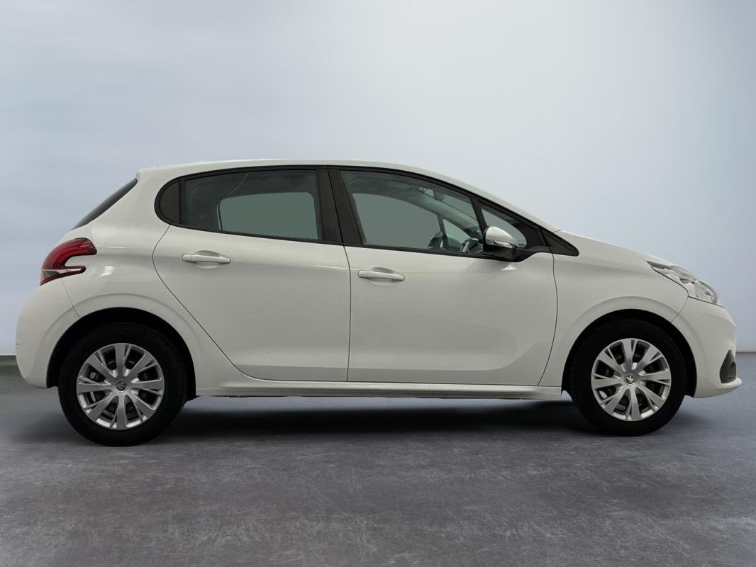 Peugeot 208 affaire - Photo 6