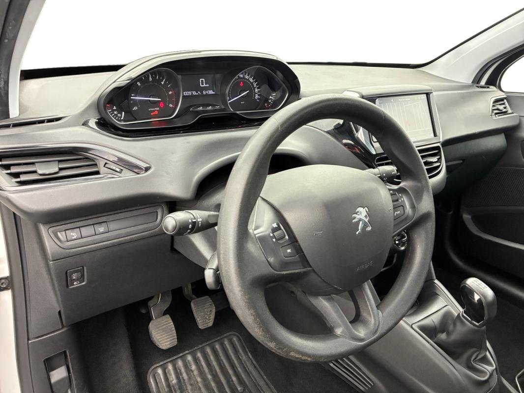 Peugeot 208 affaire - Photo 10