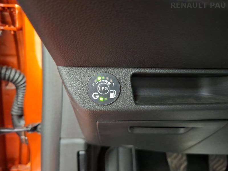 Renault Clio - Photo 26