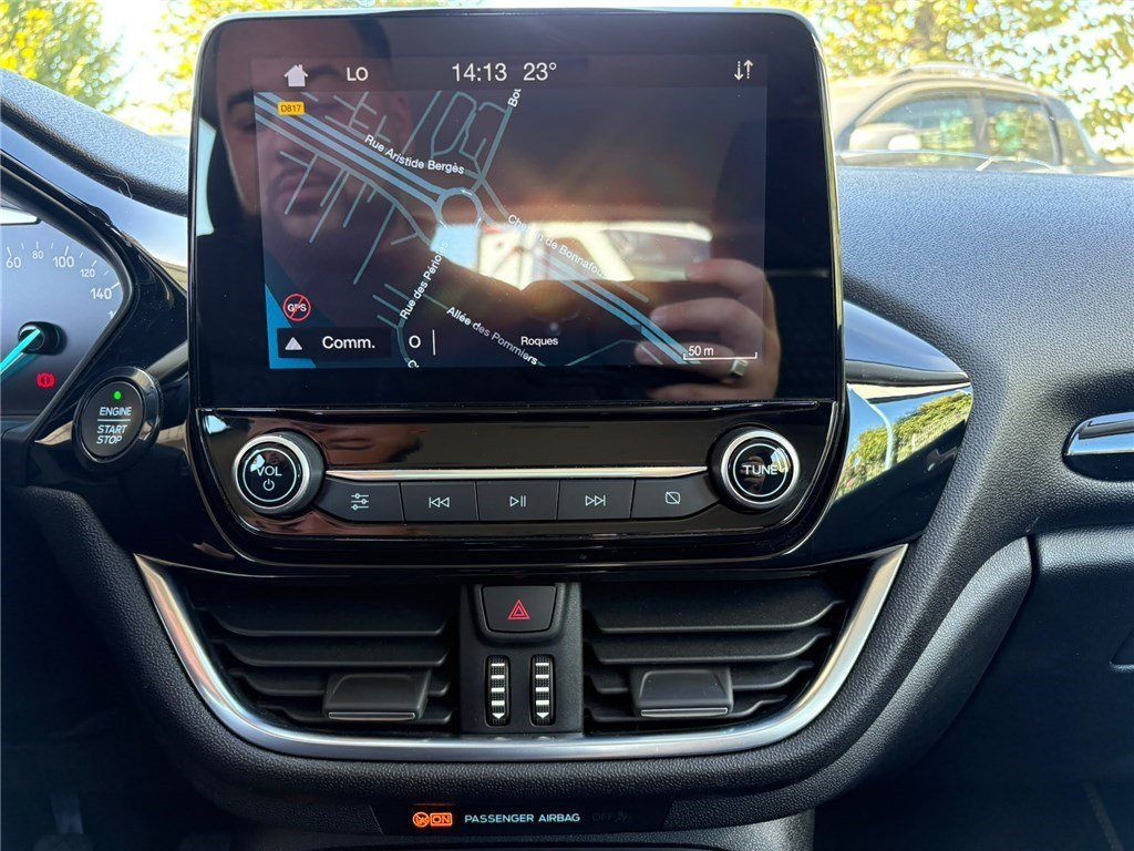 Ford Fiesta - Photo 22