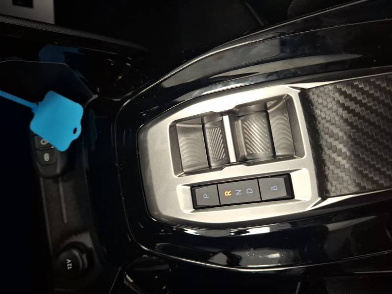Peugeot 208 - Photo 17