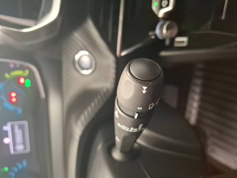Peugeot 208 - Photo 25