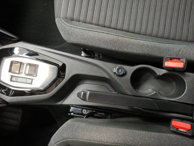 Peugeot 2008 - Photo 28