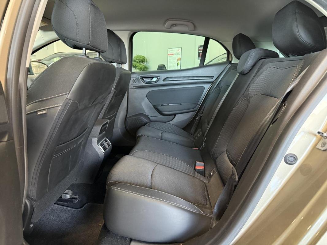 Renault Mégane - Photo 12