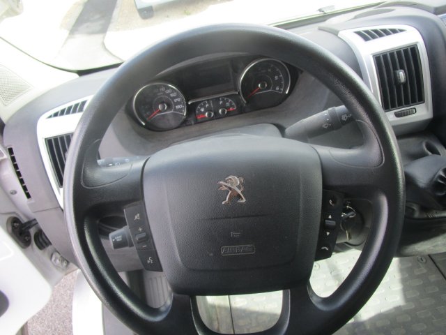 Peugeot Boxer - Photo 17