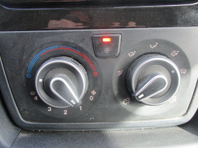 Peugeot Boxer - Photo 21