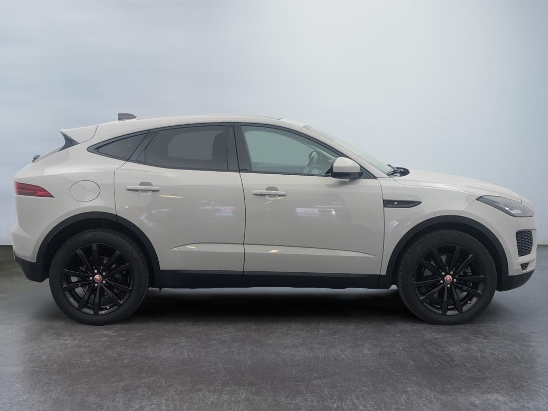 Jaguar E-PACE - Photo 6