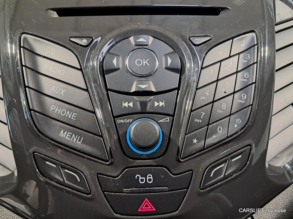 Ford EcoSport - Photo 18