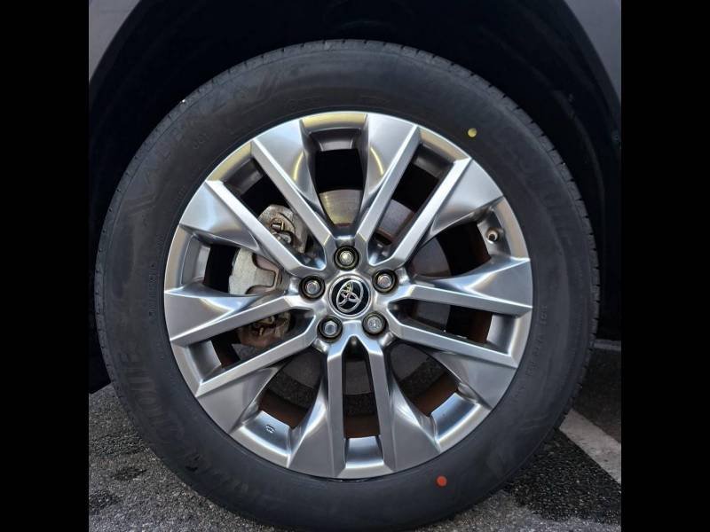 Toyota RAV4 - Photo 9