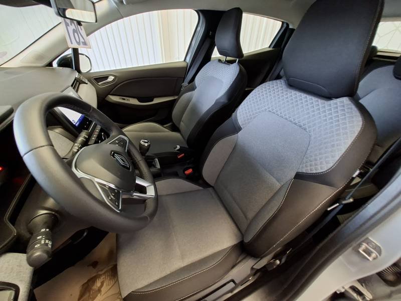 Renault Clio - Photo 18