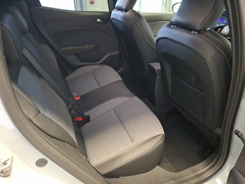 Renault Clio - Photo 15