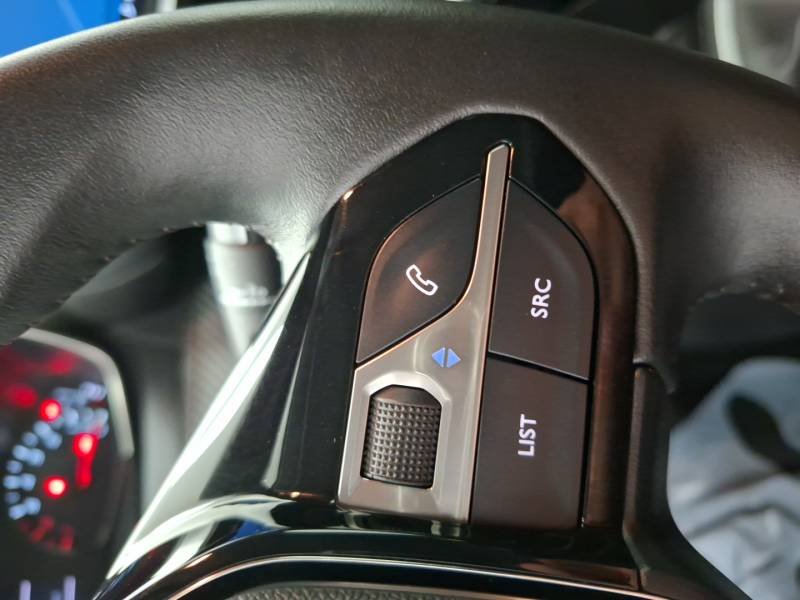 Peugeot 208 - Photo 19