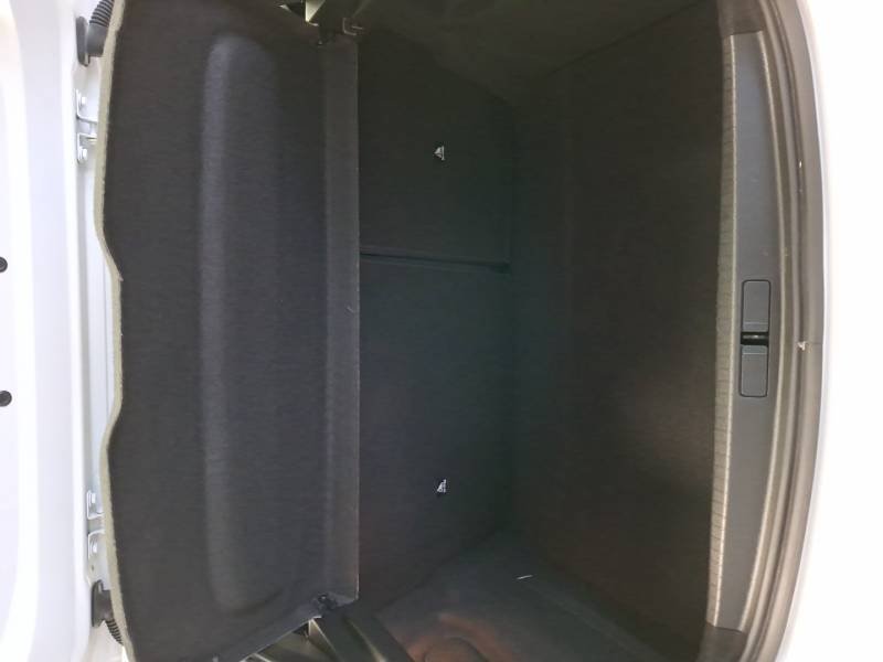Peugeot 208 - Photo 9