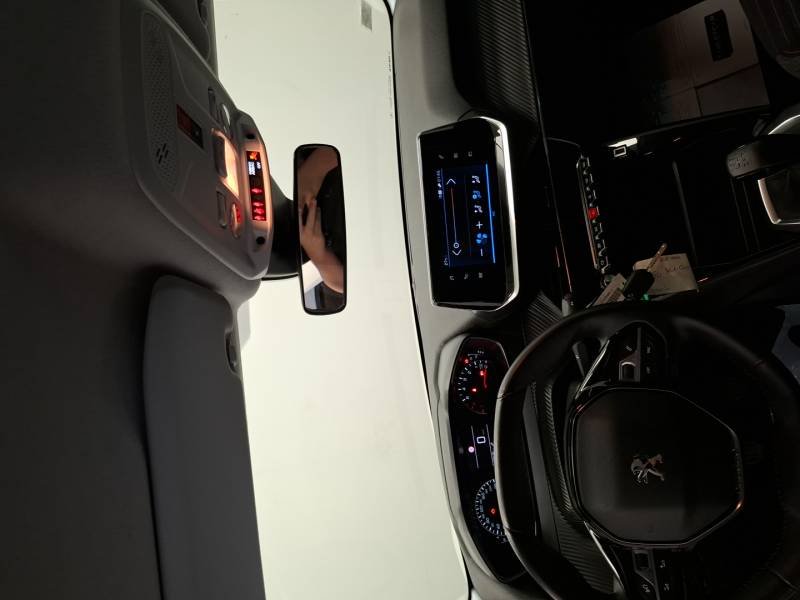 Peugeot 208 - Photo 10