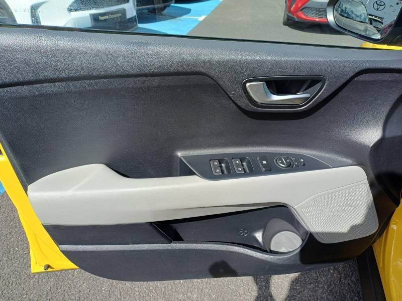 Kia Stonic - Photo 15
