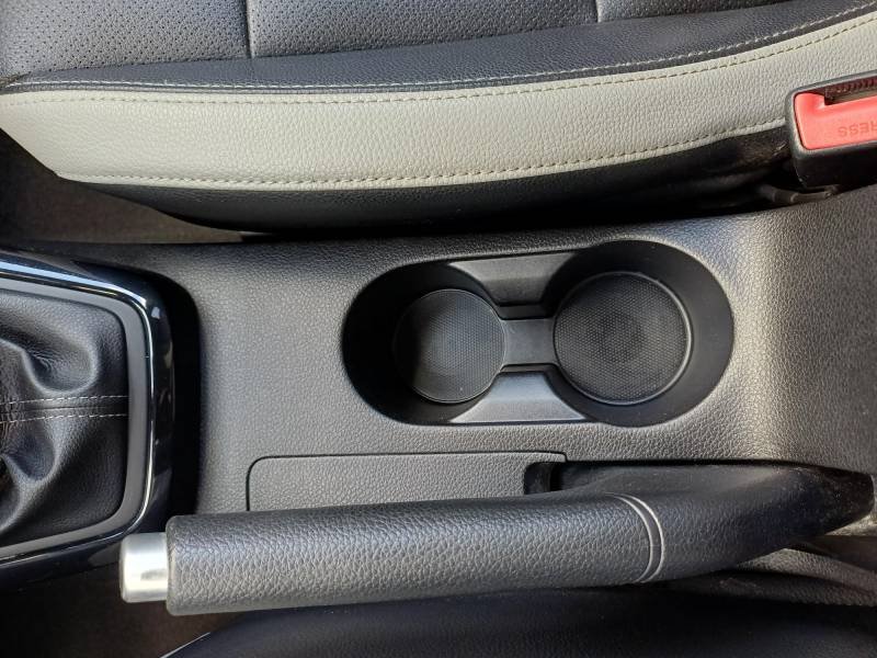 Kia Stonic - Photo 34