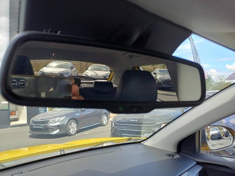 Kia Stonic - Photo 38