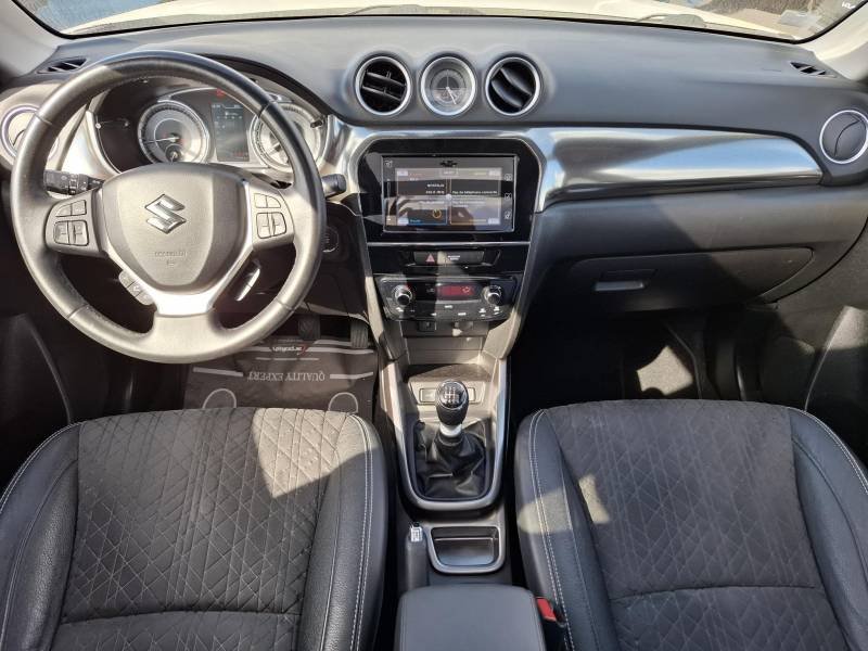 Suzuki Vitara - Photo 13