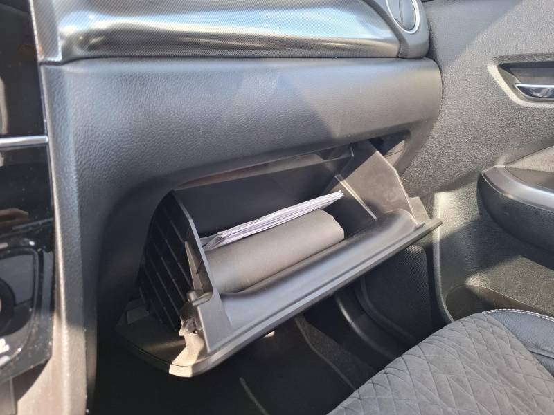 Suzuki Vitara - Photo 25