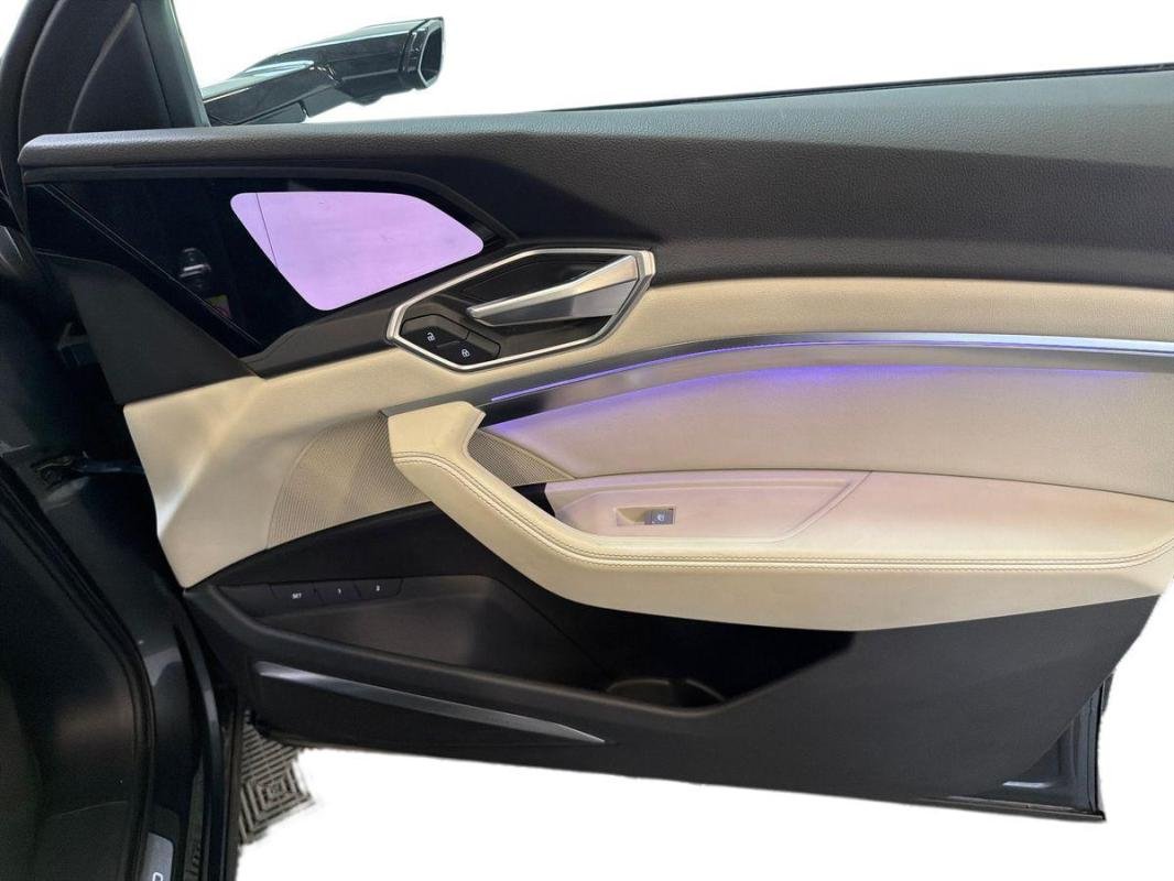 Audi e-tron - Photo 15