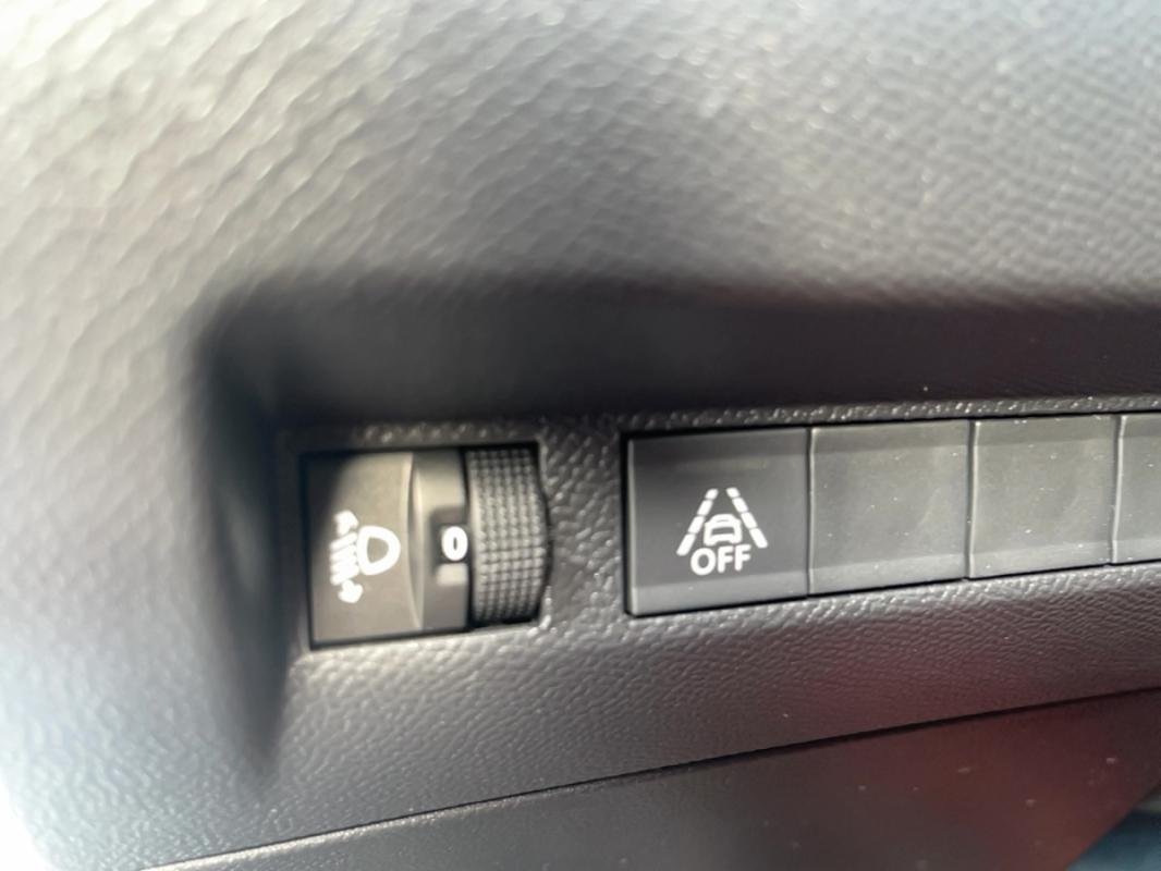 Peugeot 208 - Photo 18