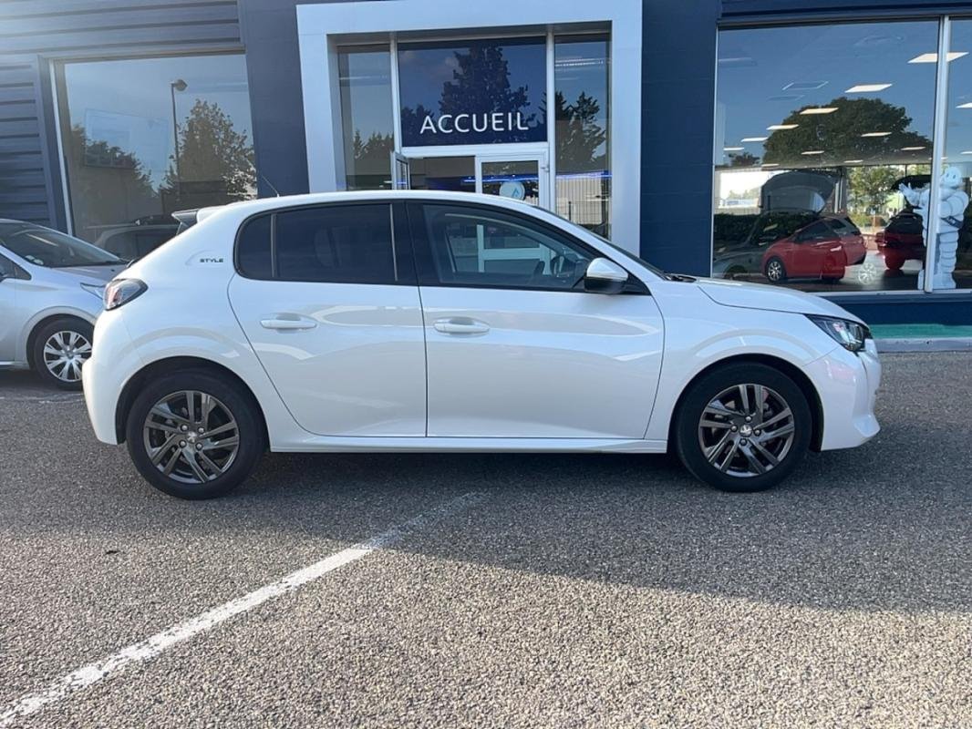 Peugeot 208 - Photo 4