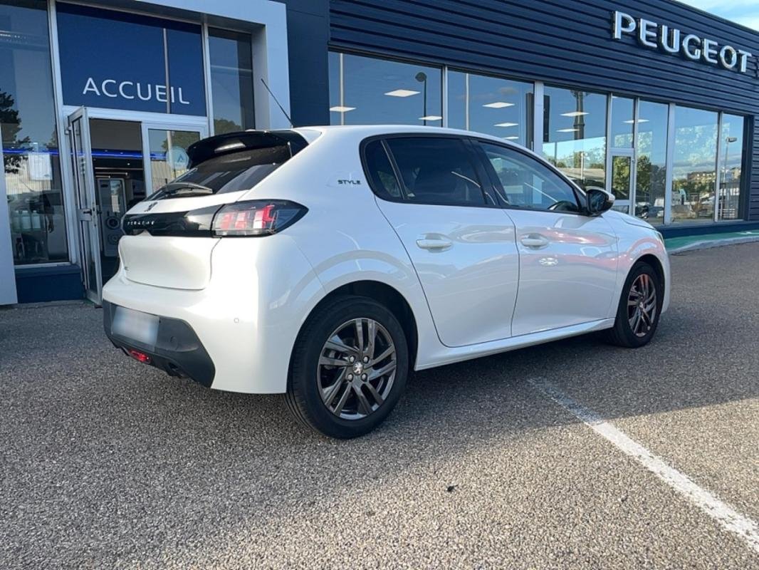 Peugeot 208 - Photo 5