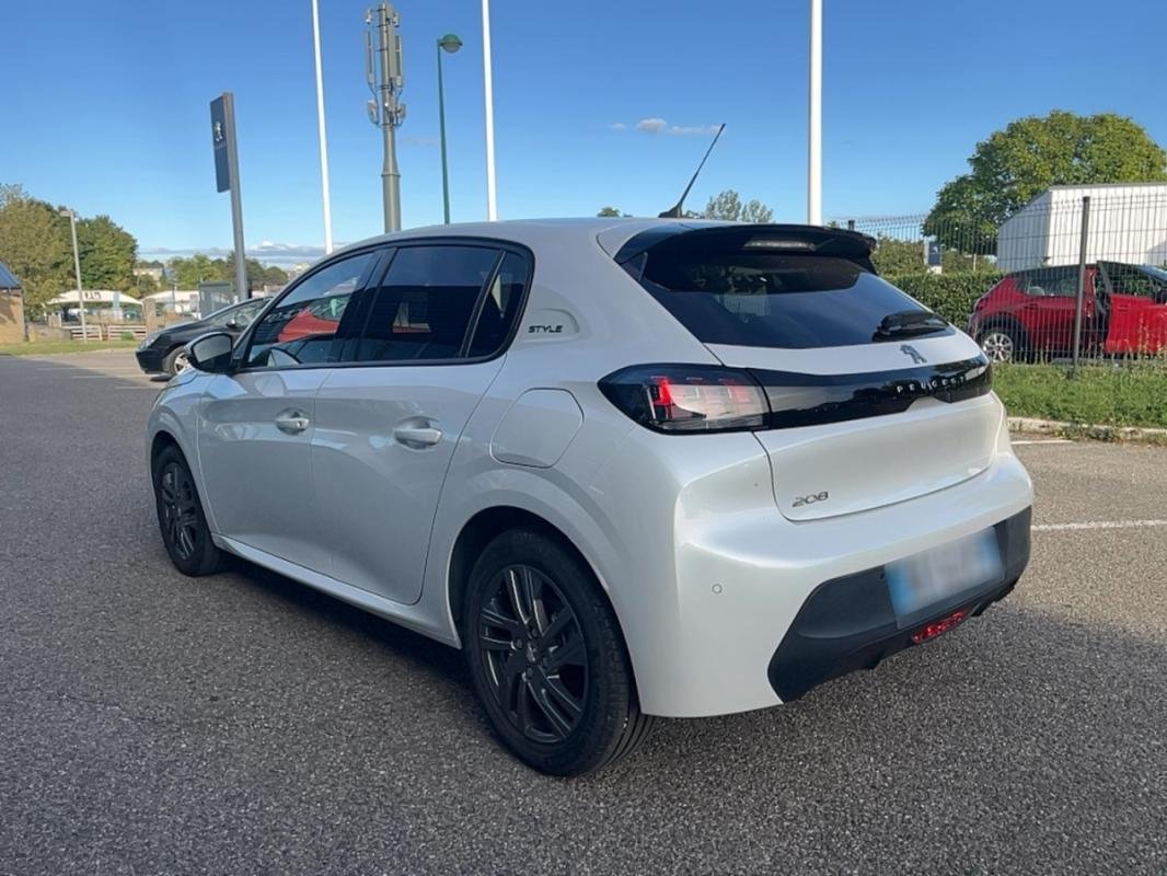 Peugeot 208 - Photo 7