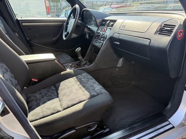 Mercedes Classe C - Photo 15