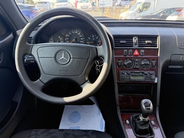 Mercedes Classe C - Photo 9
