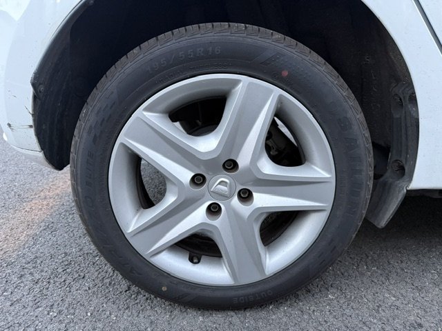 Dacia Sandero II - Photo 18