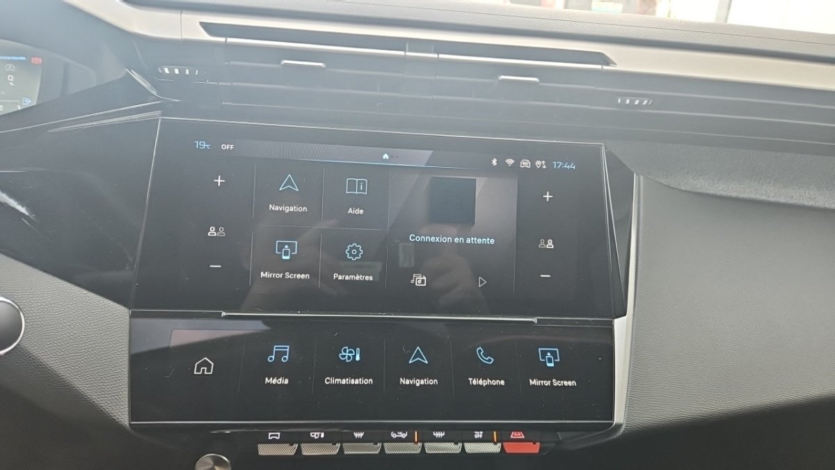 Peugeot 408 - Photo 15
