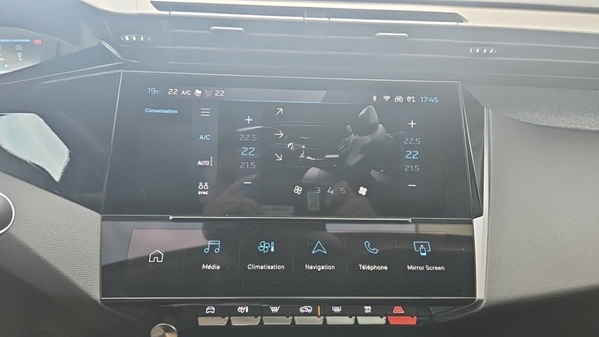 Peugeot 408 - Photo 18