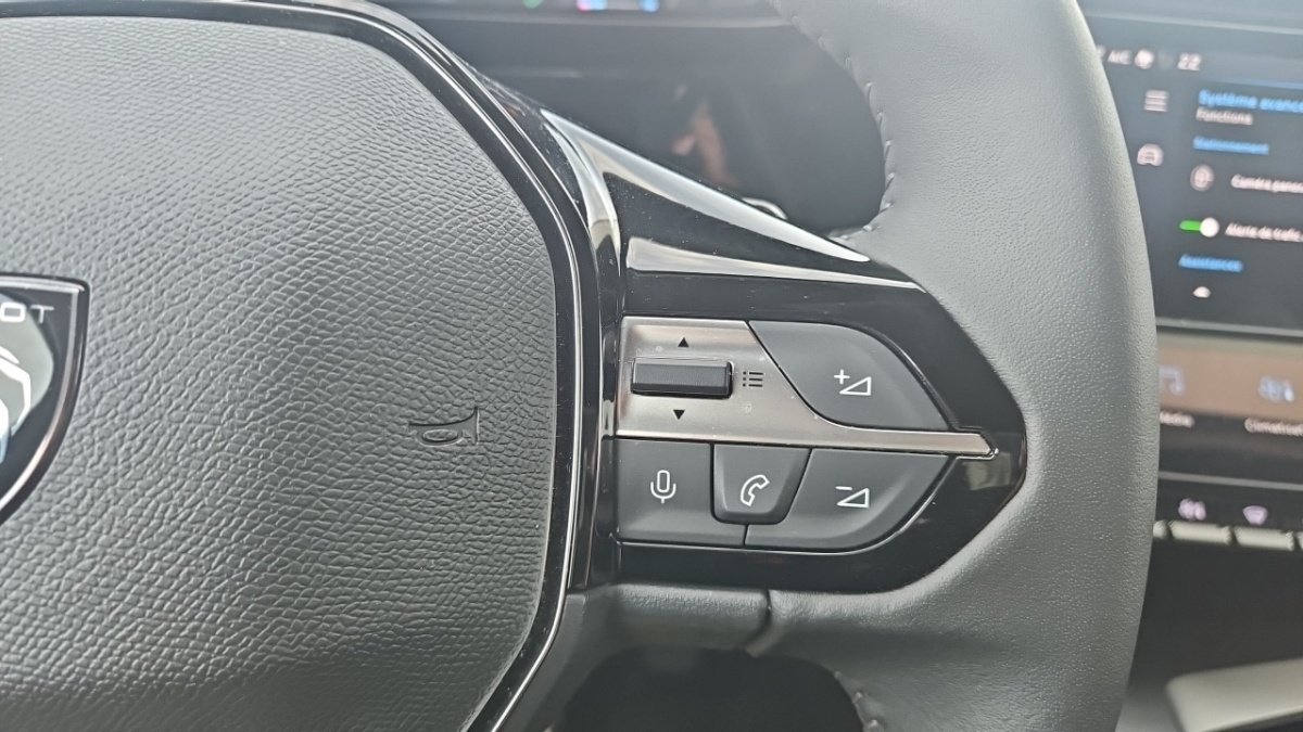 Peugeot 408 - Photo 21