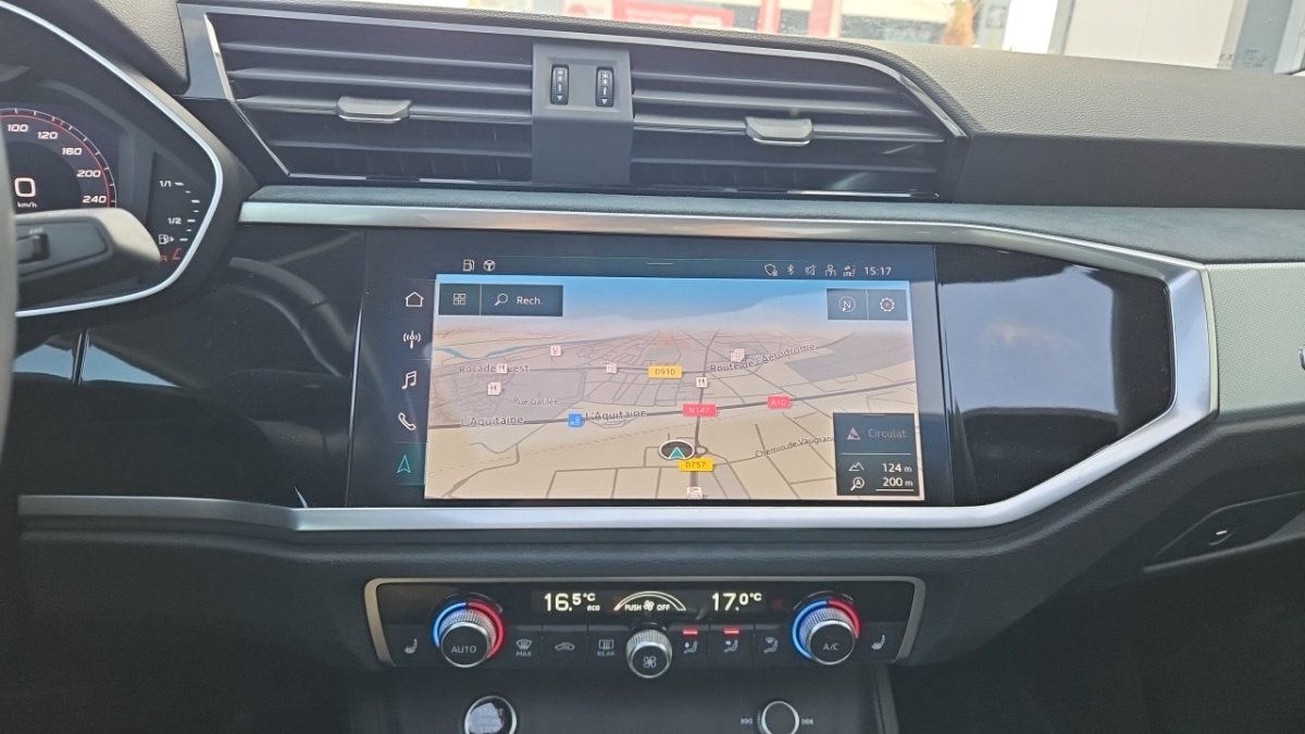 Audi Q3 - Photo 13