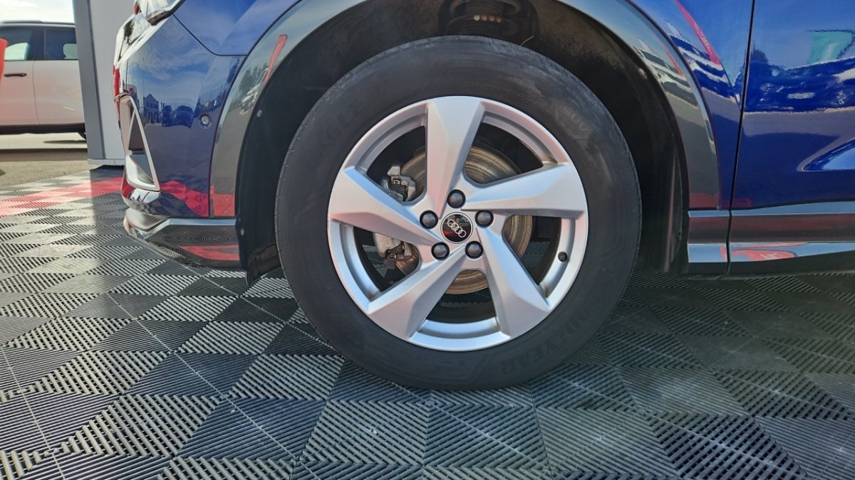 Audi Q3 - Photo 8