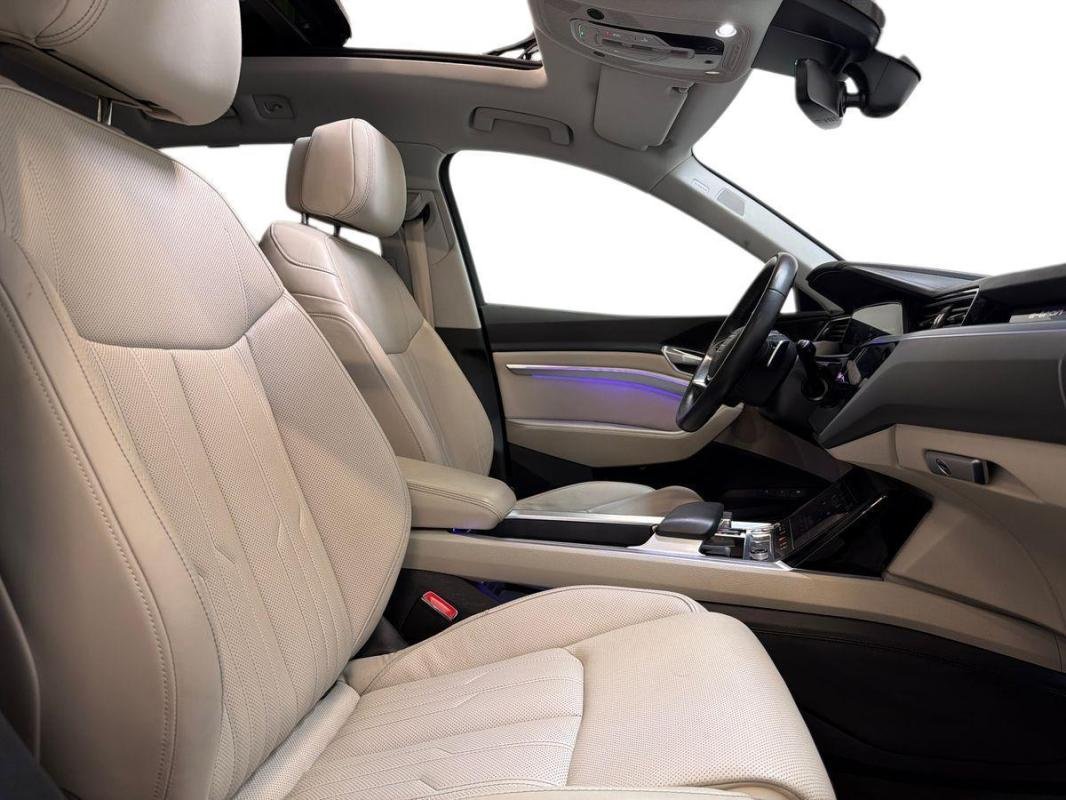 Audi e-tron - Photo 13