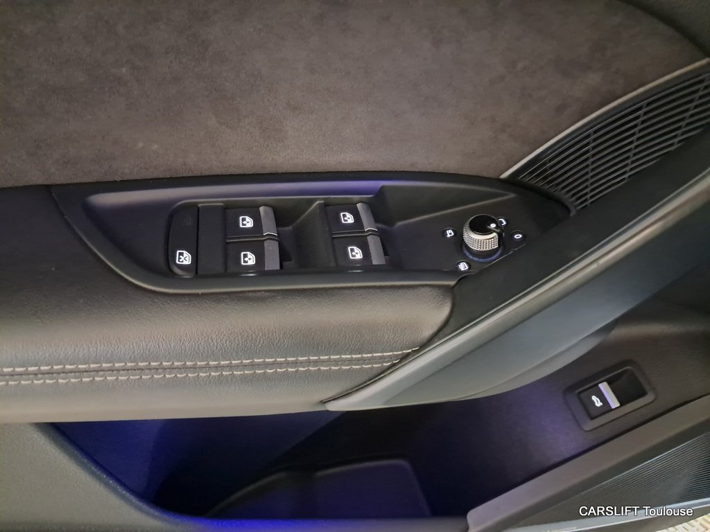 Audi SQ5 - Photo 24