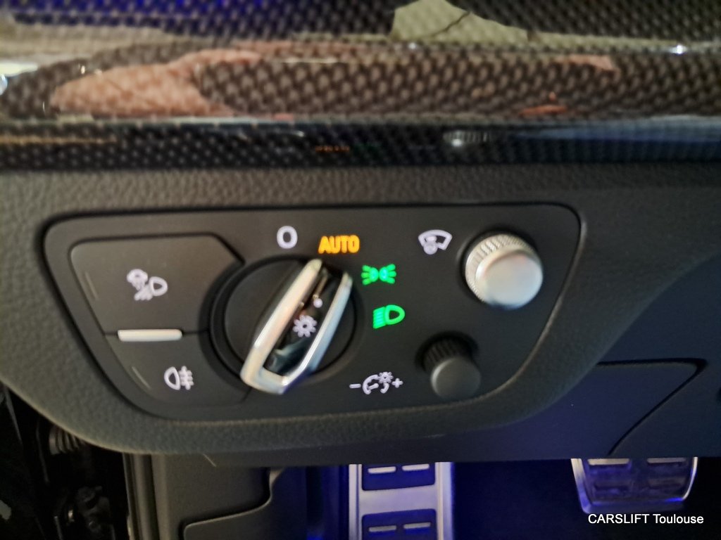Audi SQ5 - Photo 28