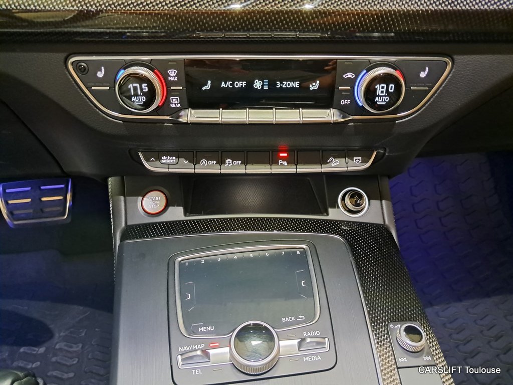 Audi SQ5 - Photo 31